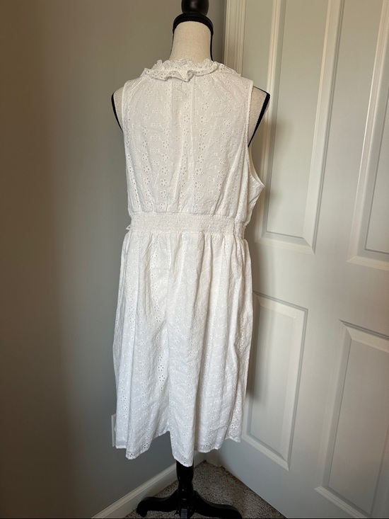 NWT White Eyelet Cotton Midi Dress XL Ruffle V-Neck Smocked Waist Cottagecore - Picture 4 of 5